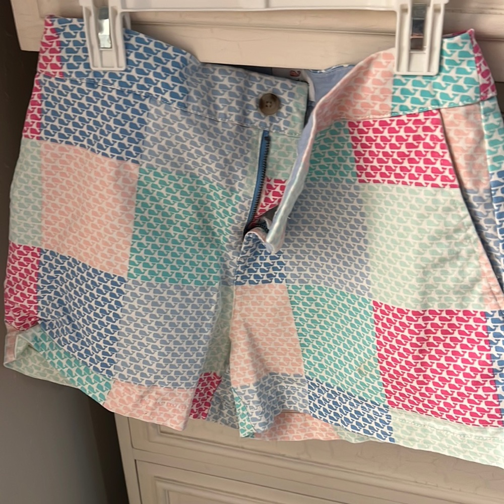 Vineyard vines for target Womens shorts size 4 EUC